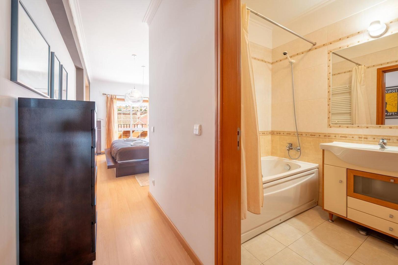 Guestready - Spacious Residence In Oeiras Barcarena Ngoại thất bức ảnh