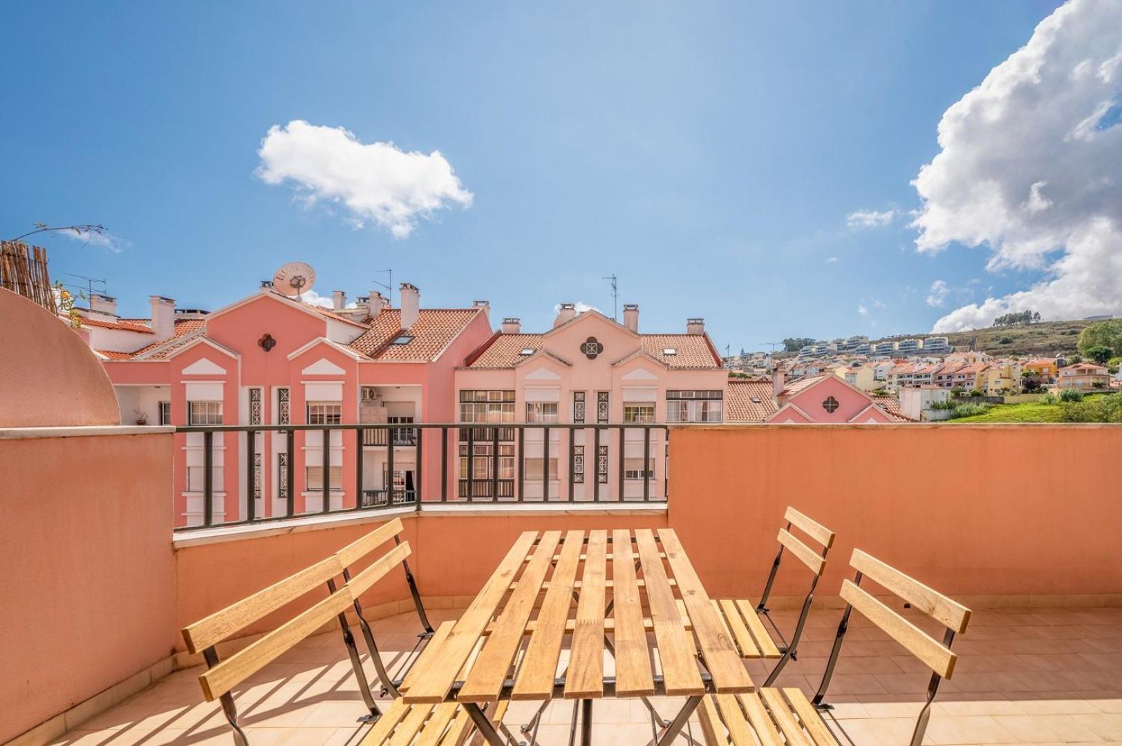 Guestready - Spacious Residence In Oeiras Barcarena Ngoại thất bức ảnh