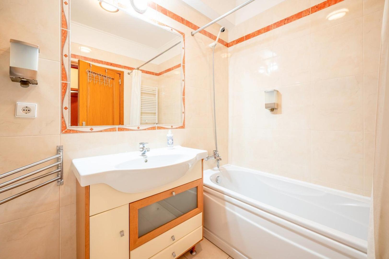 Guestready - Spacious Residence In Oeiras Barcarena Ngoại thất bức ảnh